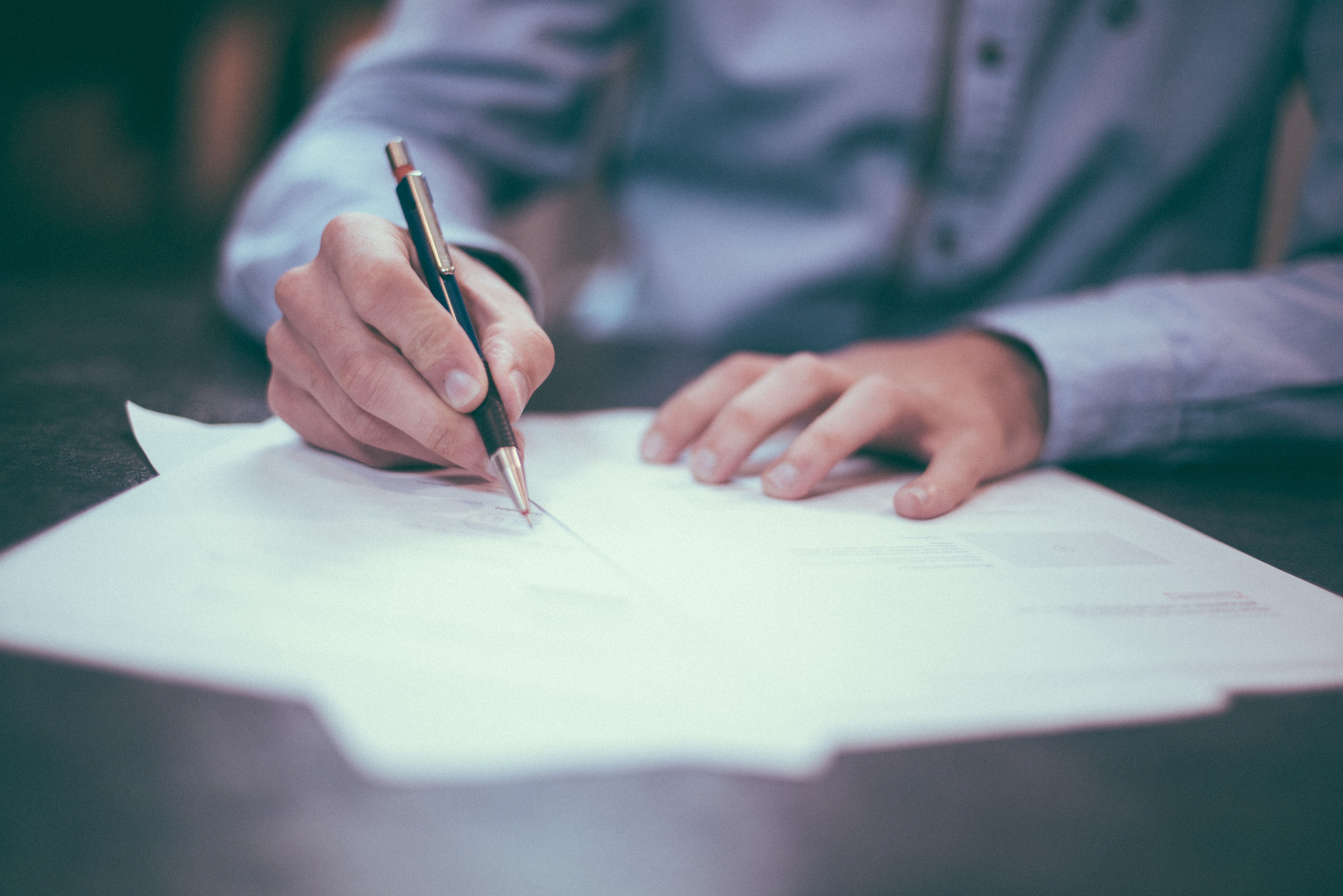 An uncertain leave case manager uses expired FMLA forms.